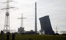 Global CO2 Emissions From Power Sector Fell 2% Last Year: Study