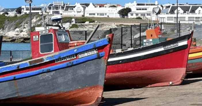 Fishing-boats-659xpng